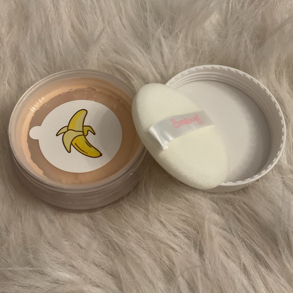 The Crème Shop Go Bananas! Setting Powder (qty 2) - Picture 10 of 10